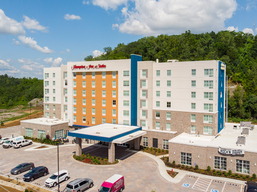 Hampton Inn & Suites Nashville North Skyline