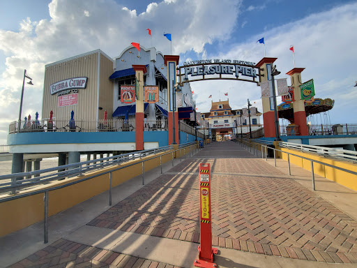 Amusement Park «Galveston Island Historic Pleasure Pier», reviews and photos, 2501 Seawall Blvd, Galveston, TX 77550, USA