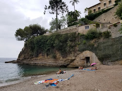 Plage du Buse'in fotoğrafı dağlarla çevrili