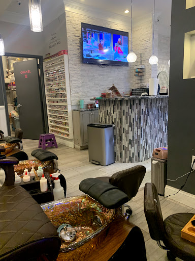 Nail Salon «Trendy Nails & Spa», reviews and photos, 8661 Colesville Rd, Silver Spring, MD 20910, USA