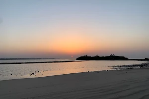Nagoa Beach image