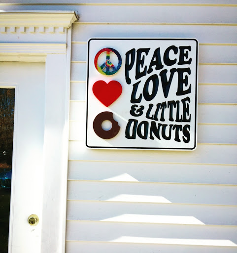Donut Shop «Peace, Love & Little Donuts of Hudson», reviews and photos, 51 S Main St #4, Hudson, OH 44236, USA