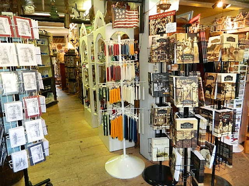 Candy Store «Wayside Country Store», reviews and photos, 1015 Boston Post Rd E #1, Marlborough, MA 01752, USA