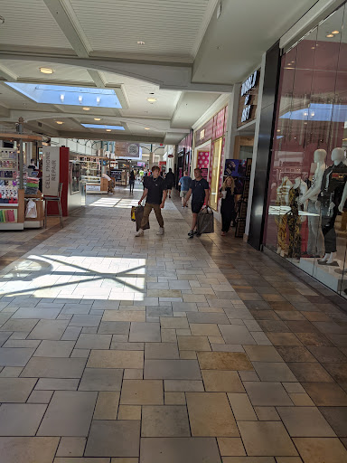 Shopping Mall «Castleton Square», reviews and photos, 6020 E 82nd St, Indianapolis, IN 46250, USA