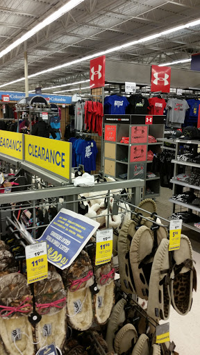 Sporting Goods Store «Academy Sports + Outdoors», reviews and photos, 8843 Veterans Memorial Blvd, Metairie, LA 70003, USA