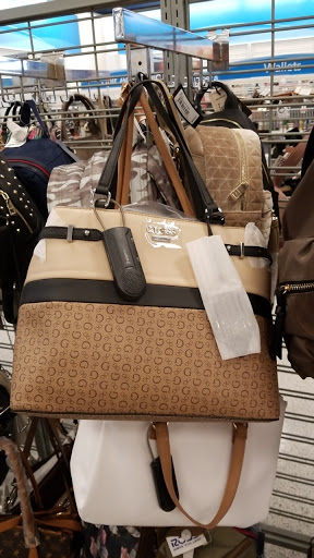 Clothing Store «Ross Dress for Less», reviews and photos, 5220 Jimmy Lee Smith Pkwy, Hiram, GA 30141, USA