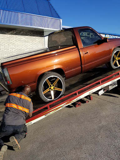 Auto Body Shop «Maaco Collision Repair & Auto Painting», reviews and photos, 2434 N Story Rd, Irving, TX 75062, USA