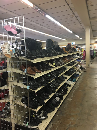 Thrift Store «VALUE VILLAGE Thrift Store», reviews and photos, 9334 Alondra Blvd, Bellflower, CA 90706, USA