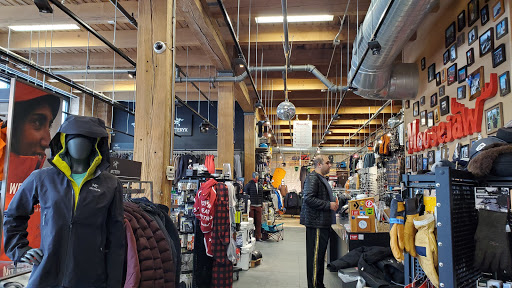 Outdoor Sports Store «Moosejaw», reviews and photos, 1901 N Clybourn Ave, Chicago, IL 60614, USA