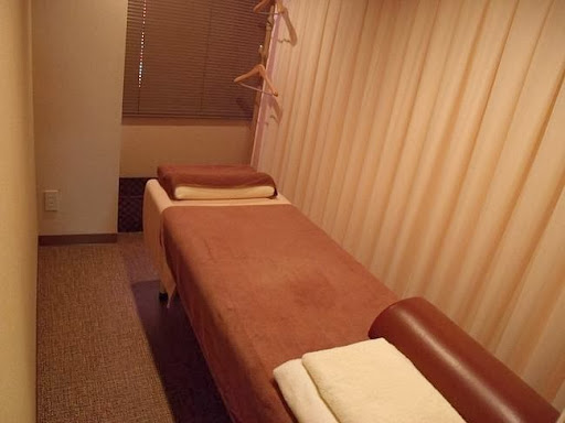 Shiatsu Hari Kyu Tsubo Clinic