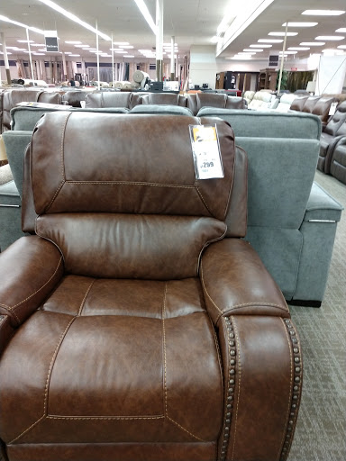 Furniture Store «The Dump Furniture Outlet», reviews and photos, 7204 Brook Rd, Richmond, VA 23227, USA