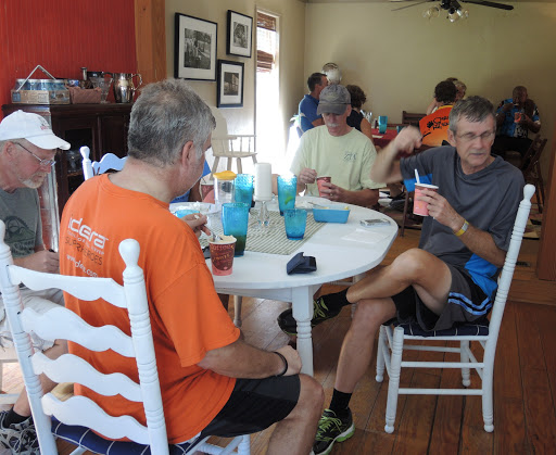 Hostel «Blue Goose Bike Hostel», reviews and photos, 128 E Main St, Irwinton, GA 31042, USA