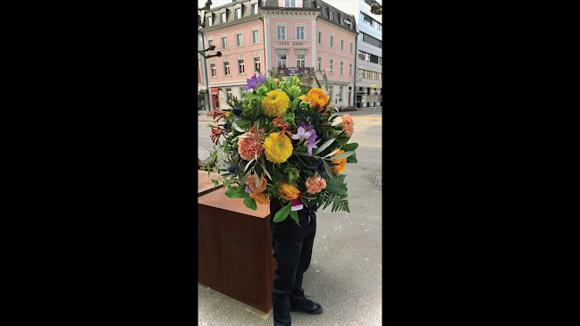 Rezensionen über Linder Blumen am Bahnhofplatz in Aarau in Aarau - Blumengeschäft