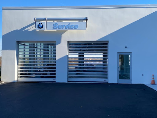 BMW Dealer «BMW of Newport a Grieco Family Company», reviews and photos, 1215 W Main Rd, Middletown, RI 02842, USA