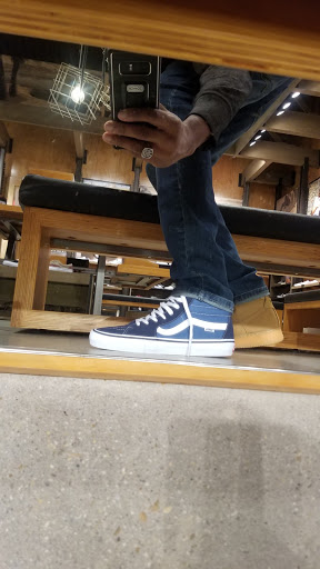 Shoe Store «Vans», reviews and photos, 701 Lynnhaven Pkwy, Virginia Beach, VA 23452, USA