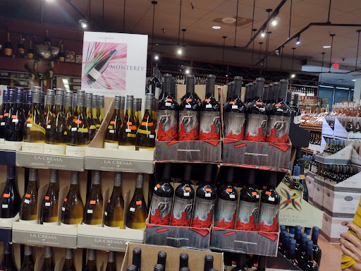 Grocery Store «Wynn’s Market», reviews and photos, 141 9th St N, Naples, FL 34102, USA