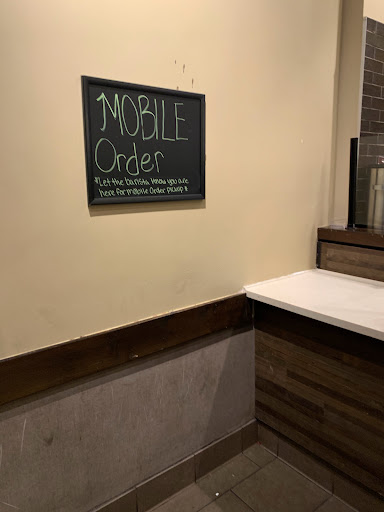 Coffee Shop «Starbucks», reviews and photos, 13104 CA-33, Gustine, CA 95322, USA