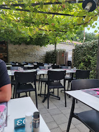 Atmosphère du Restaurant Chez Popeye à Vogüé - n°15