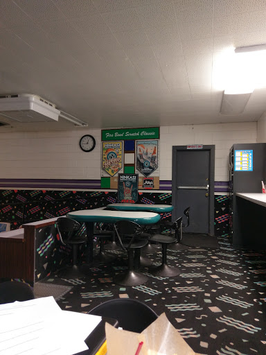 Bowling Alley «Firs Bowl Lanes», reviews and photos, 1950 River Rd, Eugene, OR 97404, USA