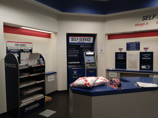 Post Office «United States Postal Service», reviews and photos, 30 E 33rd Ave, Eugene, OR 97405, USA