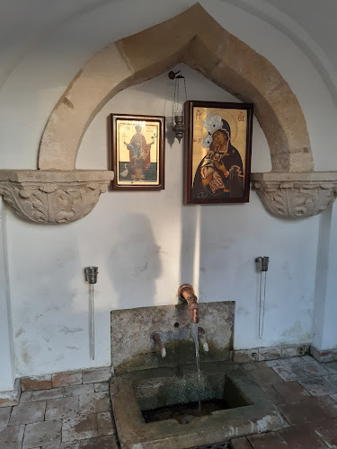 Grábóci Szent Mihály és Gábriel arkangyalok templom - Templom