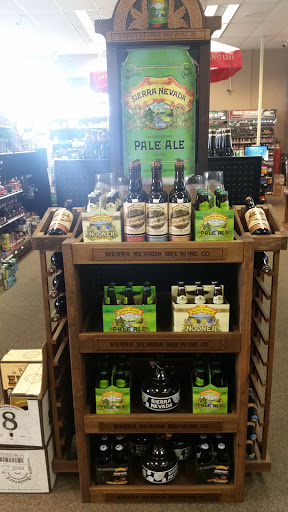 Wine Store «Smokes and Suds / S & S Wine Cellar», reviews and photos, 6848 N Government Way #102, Dalton Gardens, ID 83815, USA