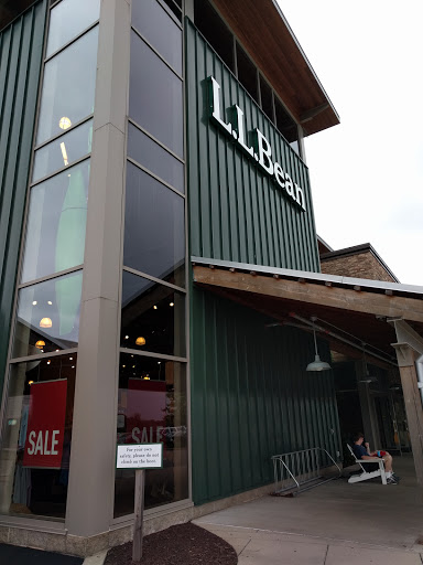 Clothing Store «L.L. Bean», reviews and photos, 1000 Ross Park Mall Dr, Pittsburgh, PA 15237, USA