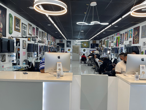 Tattoo Shop «Lucky You Tattoos», reviews and photos, 181 W Alameda St A, Manteca, CA 95336, USA