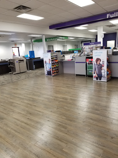 Print Shop «FedEx Office Print & Ship Center», reviews and photos, 3201 W Airport Fwy Suite 100, Irving, TX 75062, USA