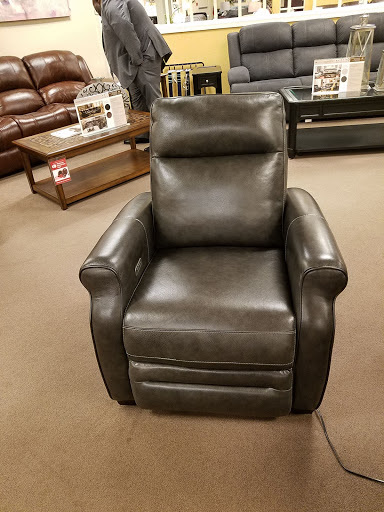 Furniture Store «Raymour & Flanigan Furniture and Mattress Store», reviews and photos, 65 Baltimore Pike, Springfield, PA 19064, USA