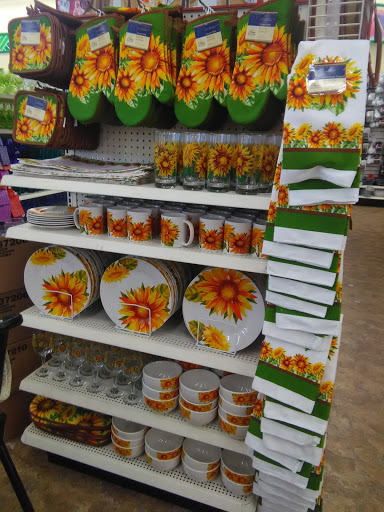 Dollar Store «Dollar Tree», reviews and photos, 1039 Bethel Ave, Port Orchard, WA 98366, USA