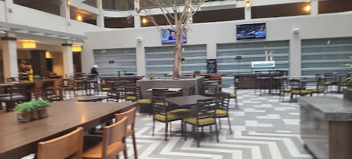 Hotel «Embassy Suites by Hilton Bloomington/Minneapolis», reviews and photos, 2800 American Blvd W, Bloomington, MN 55431, USA