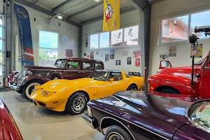 "Classic Car & Motorcycle Garage" muzejs image