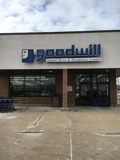 Thrift Store «Goodwill Retail Store of Fenton», reviews and photos, 99 Sugar Creek Center, Fenton, MO 63026, USA