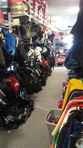 Sporting Goods Store «Play It Again Sports», reviews and photos, 1004 Lancaster Ave, Berwyn, PA 19312, USA