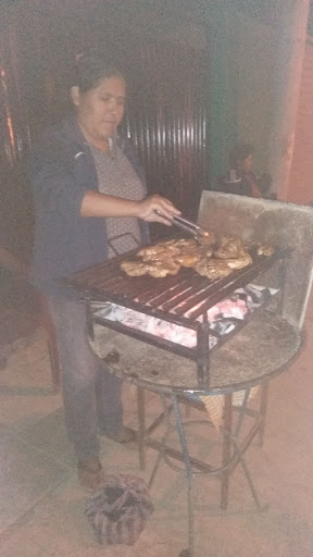 Pollos a la parrilla