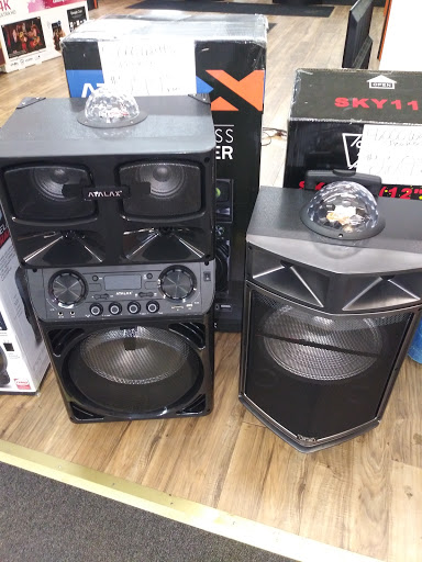 Shopping Mall «Tower Center Mall», reviews and photos, 15400 Grand River Ave, Detroit, MI 48227, USA