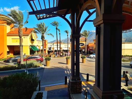 Shopping Mall «Desert Hills Premium Outlets», reviews and photos, 48400 Seminole Dr, Cabazon, CA 92230, USA