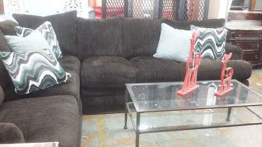 Auction House «Delaney Furniture Inc», reviews and photos, 3600 W Osborn Rd, Phoenix, AZ 85019, USA