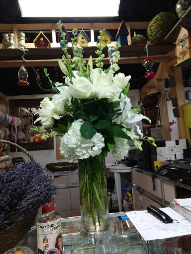 Florist «Tanglewood Flowers & Garden», reviews and photos, 5518 Dolores St, Houston, TX 77056, USA