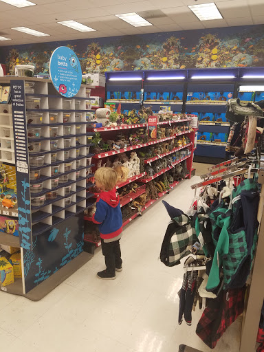 Pet Supply Store «Petco Animal Supplies», reviews and photos, 3012 Bridgepointe Pkwy, San Mateo, CA 94404, USA