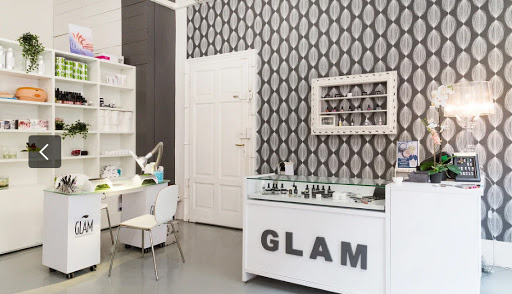 Glam Nails System - Trattamenti professionali dedicati alla cura delle unghie e vendita di prodotti