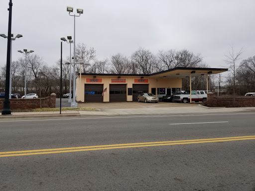Auto Repair Shop «Franklin Automotive - Service and Repair», reviews and photos, 307 5th Ave N, Franklin, TN 37064, USA