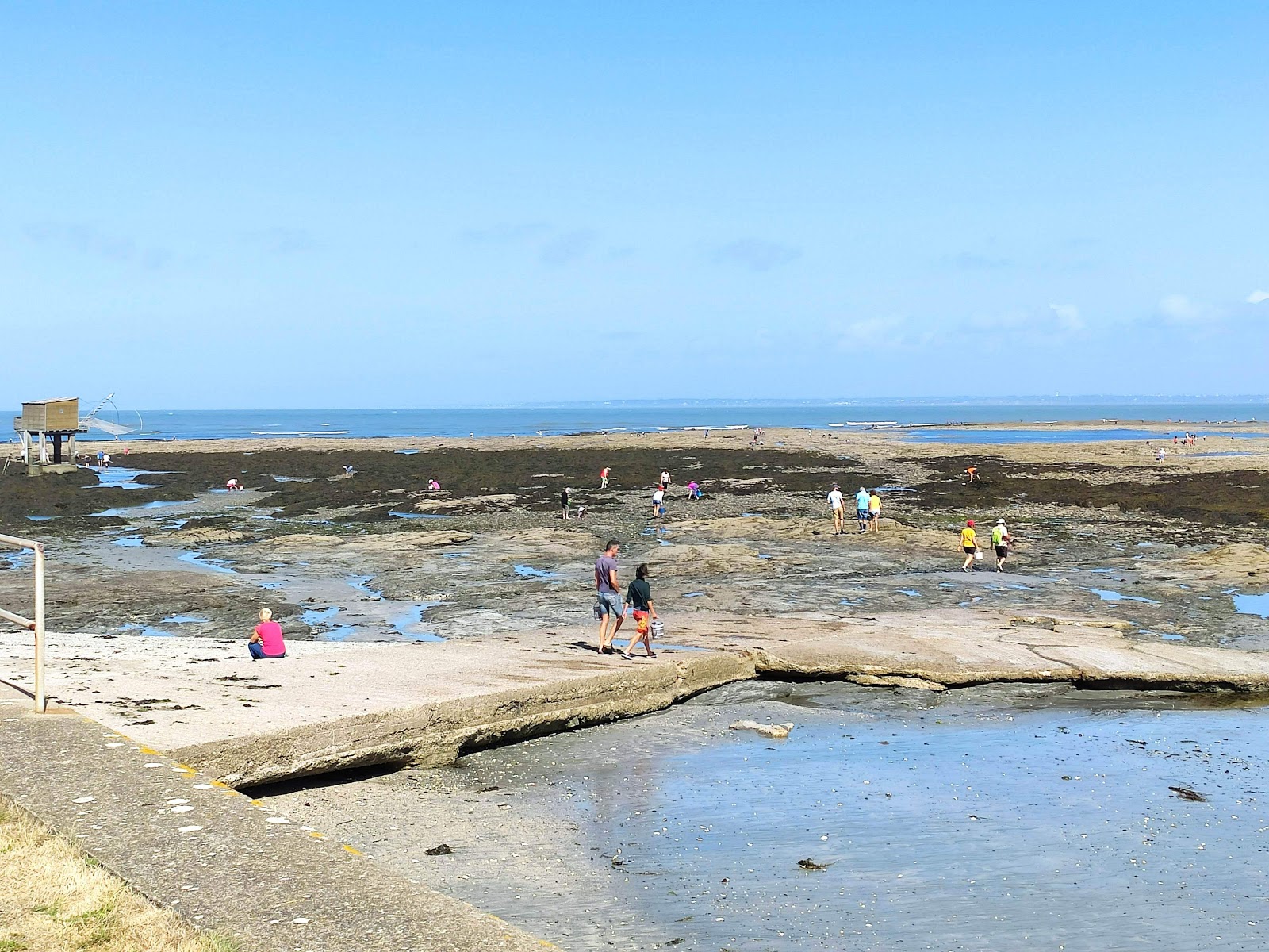 Foto de Joalland beach com água cristalina superfície