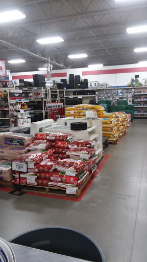 Home Improvement Store «Tractor Supply Co.», reviews and photos, 5743 W Tennessee St, Tallahassee, FL 32304, USA