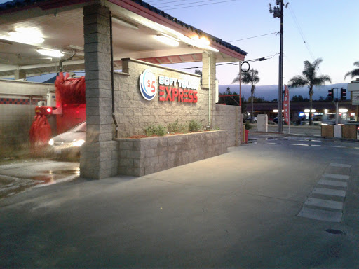 Car Wash «Squeeky Clean Car Wash», reviews and photos, 12690 Magnolia Ave, Riverside, CA 92503, USA