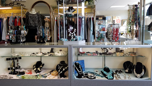 Thrift Store «Ladies of Charity Lake Travis Thrift Shop», reviews and photos, 1508 Ranch Rd 620 S, Lakeway, TX 78734, USA