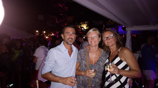 Discotecas en la playa en Ibiza