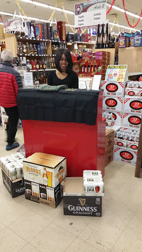 Liquor Store «Amity Wine & Spirit Co», reviews and photos, 95 Amity Rd, New Haven, CT 06515, USA