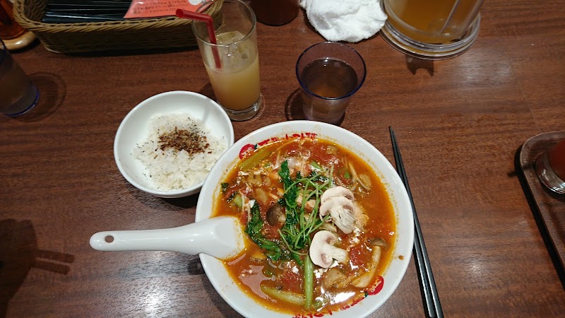 太陽のトマト麺withチーズ 新宿ミロード店7F